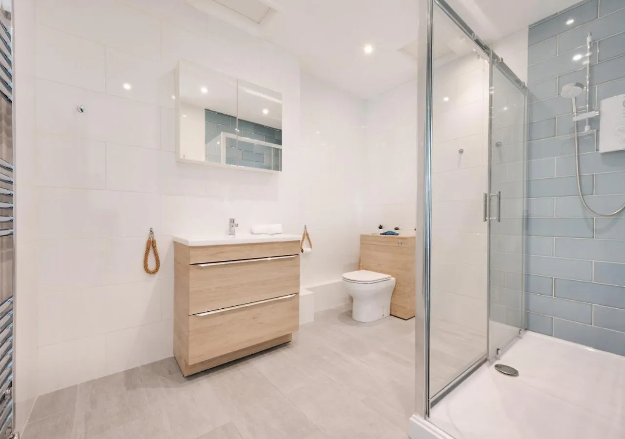 Redcliffe Apartment L Bishopston 0*,  United Kingdom